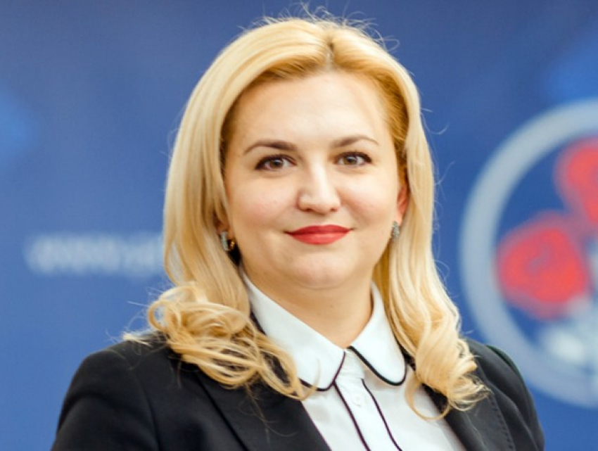  «... Коли рожа крива". Главан обвиняет Думбрэвяну в том, что сама же и наделала