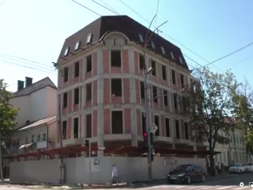 Семья из Кишинева, вернувшись домой, не смогли зайти в собственный дом