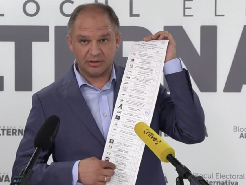 Ион Чебан отказался от депутатского мандата, чтобы остаться примаром Кишинева