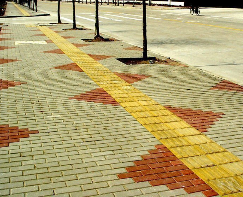 На бульваре Штефана чел Маре намерены уложить тактильную тротуарную плитку