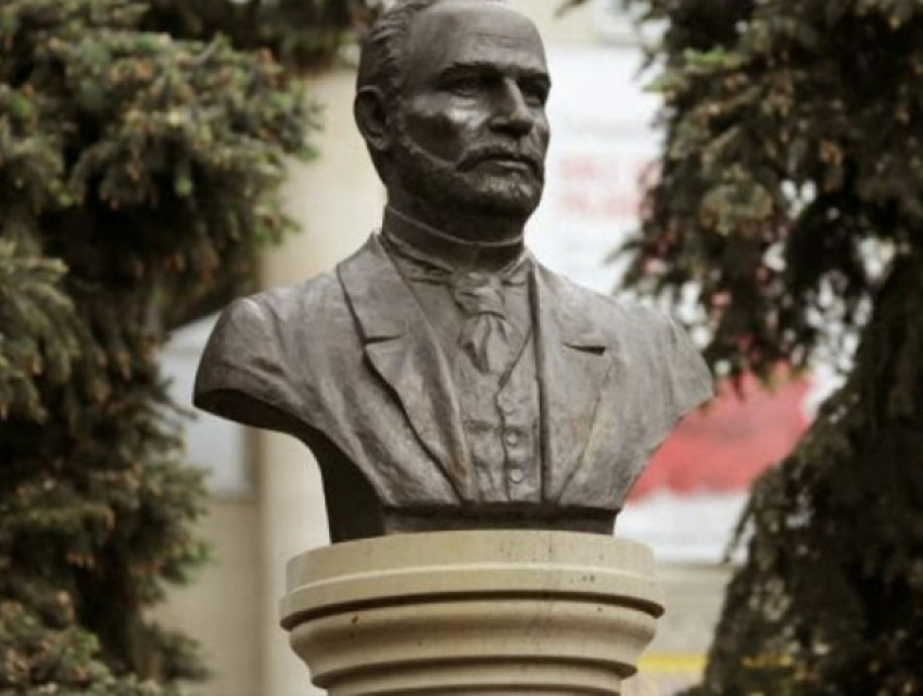 Это Кишинев! Твой бывший Кишинев, Карл!