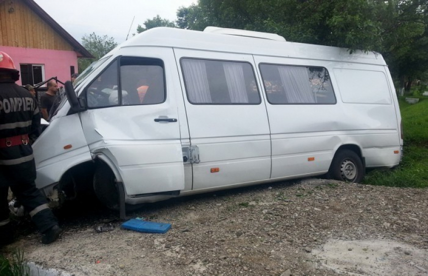 В Румынии перевернулся микроавтобус с 10 гражданами Молдовы