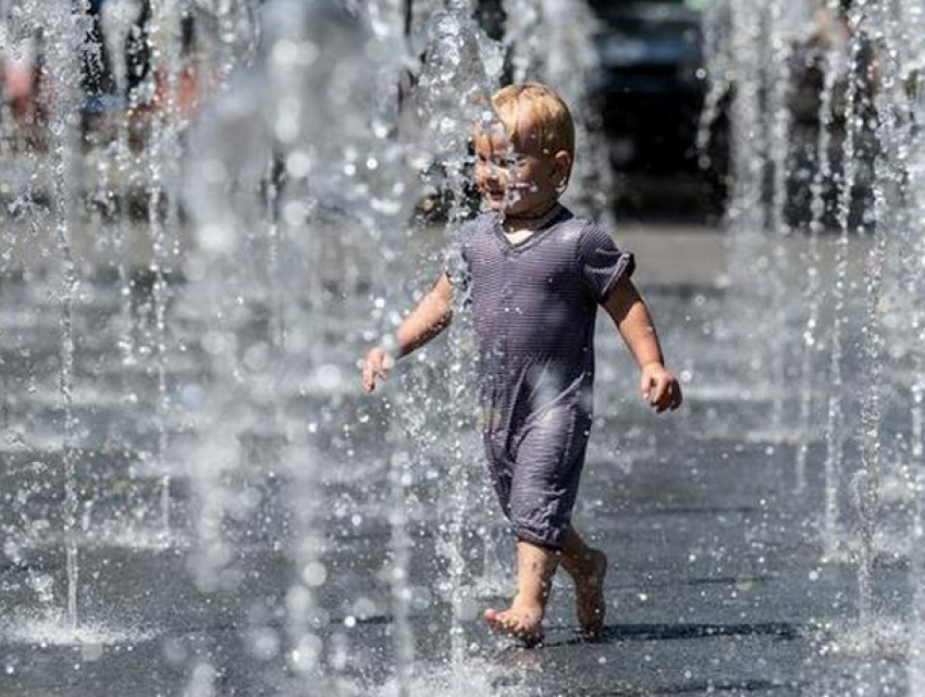 В четверг в Молдове будет очень жарко, но не так, как в некоторых странах Восточной и Центральной Европы 