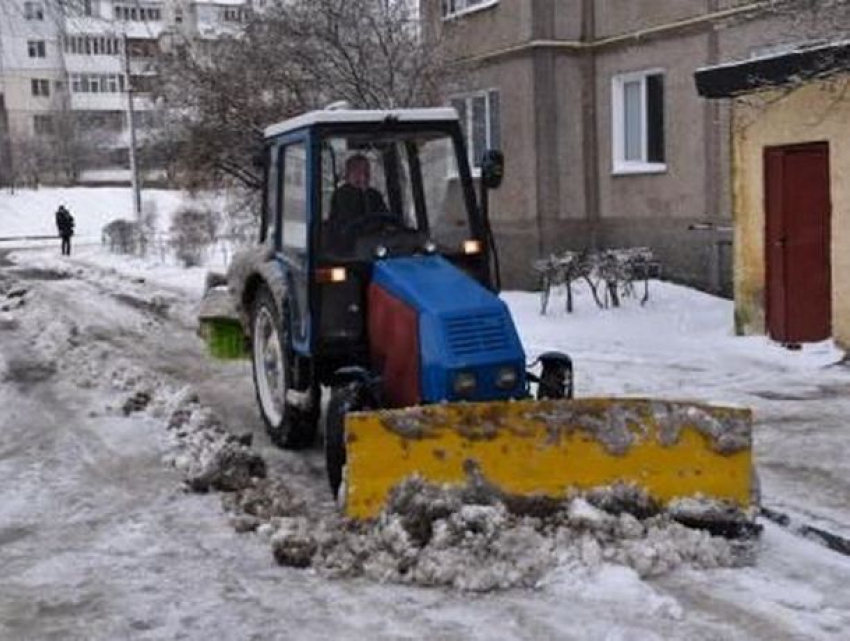 О риске не справиться со снежными заносами заявили накануне зимы в столичной примэрии 