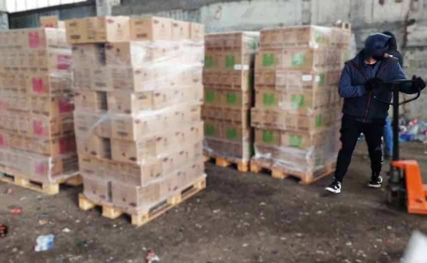 В Молдову пытались ввезти почти 6 тысяч шоколадок с истекающим сроком годности