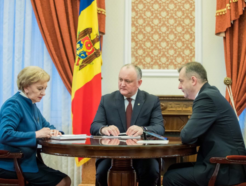 Жители Молдовы приветствуют сотрудничество между правительством, парламентом и президентом