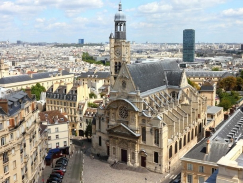 Молодые авторы из Молдовы высоко оценены на литературном конкурсе во Франции