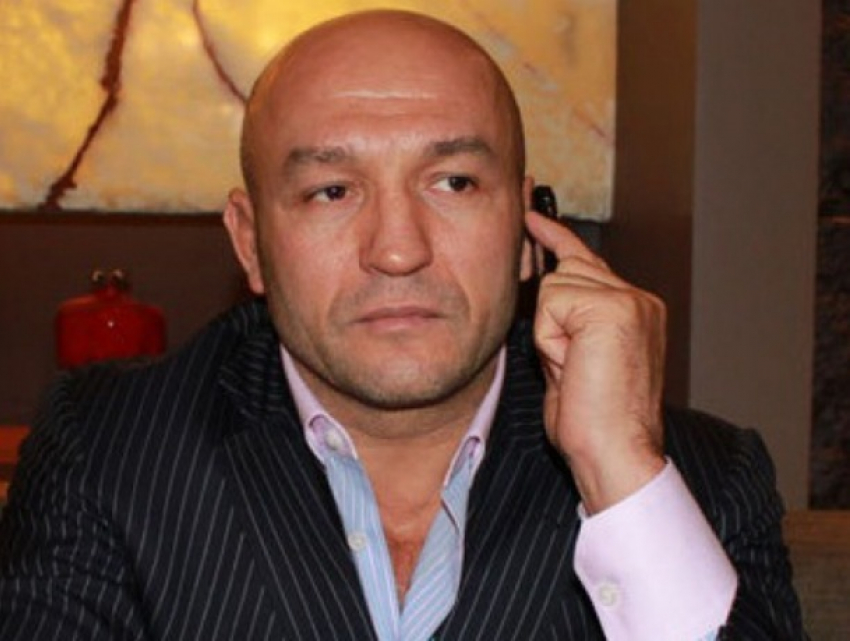 Карамалак по-прежнему фигурирует в двух уголовных делах