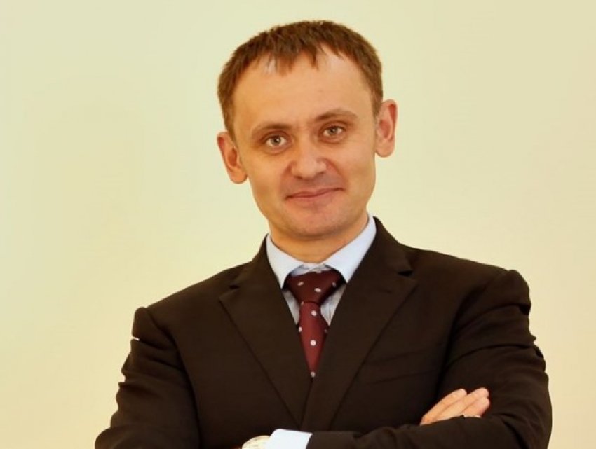 Советник премьера: мелкие элиты держат Молдову на коленях