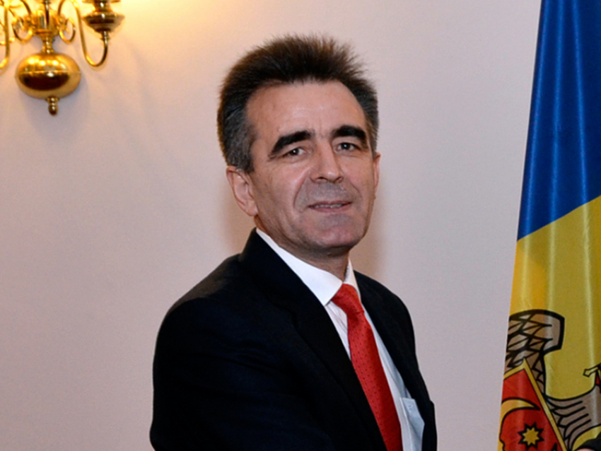 Игорь Додон потребовал от Правительства отозвать посла Молдовы в Румынии 