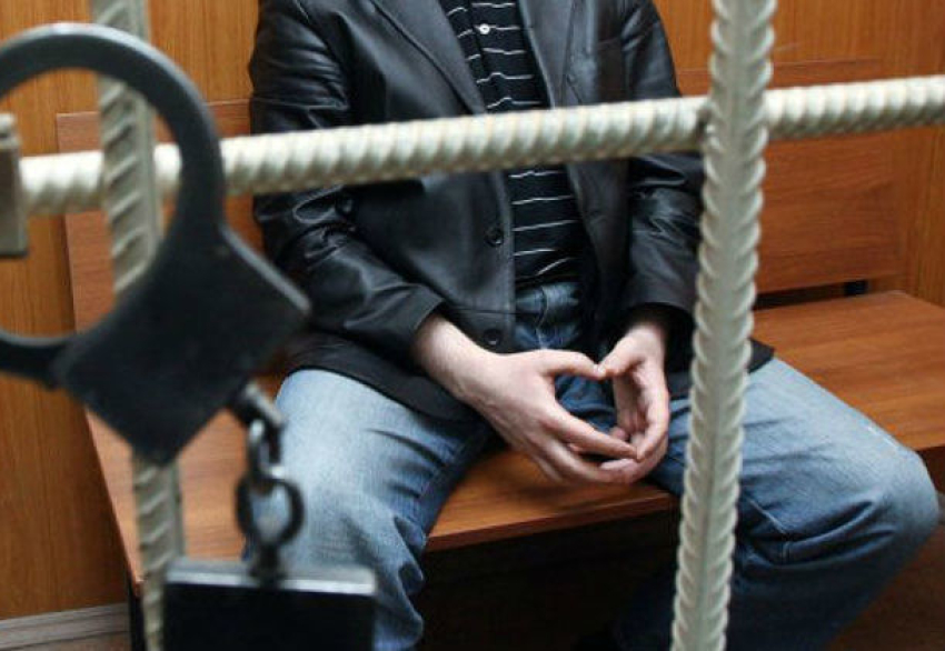 Мошенник отобрал у своих друзей из Бельц квартиру и автомобили 