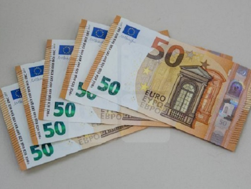 Призыв из соцсетей: Диаспоре предлагают открыть специальный фонд и перечислять по 10 евро для того, чтобы Санду реализовала свои обещания