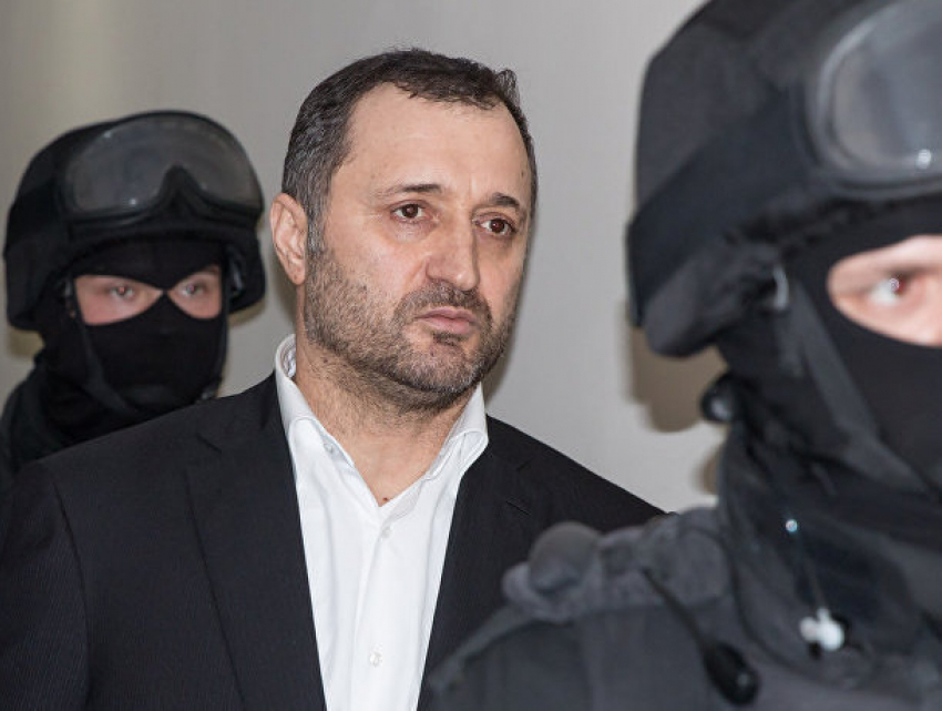 Влад Филат сменил адвоката и заявил, что разоблачения его племянника ложные