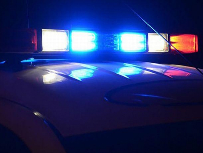 В парке «Долина Роз» четверо преступников ограбили 15-летнего подростка, угрожая ему ножом