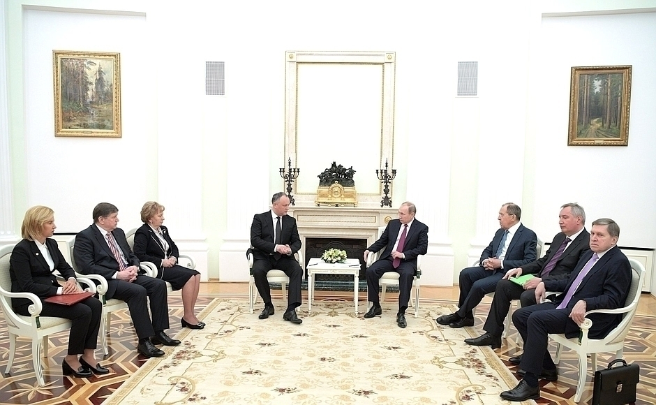 Путин: Мы приветствуем мужество, которое проявил Додон, совершив визит в Приднестровье