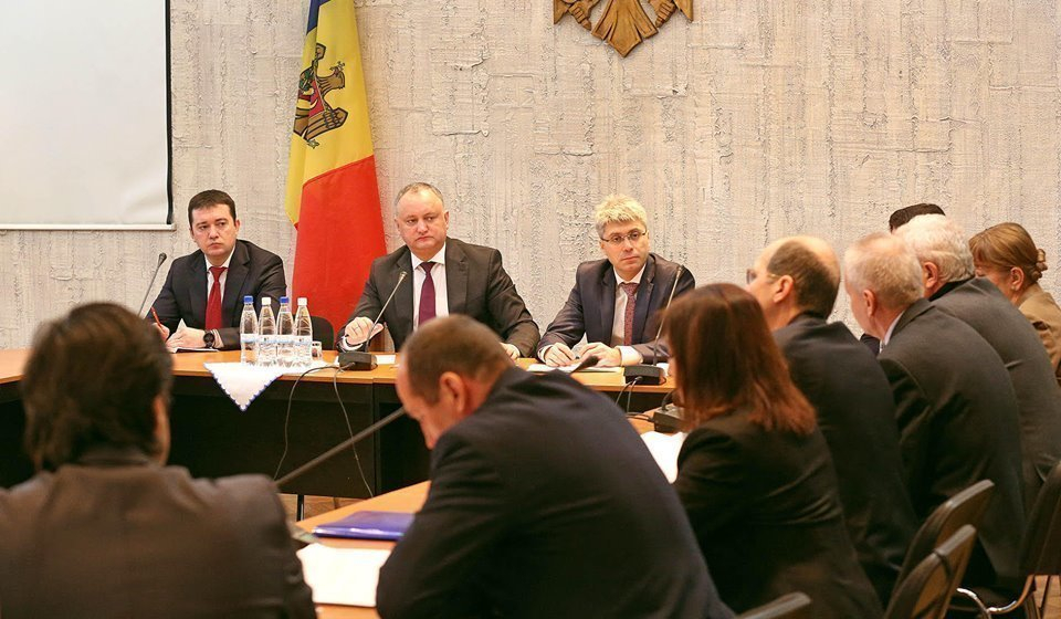 Игорь Додон провел рабочее заседание с сотрудниками аппарата президента