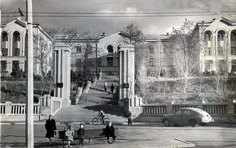 Тубденспансер постр в 1956г.арх. Р.Е.Курц.jpg