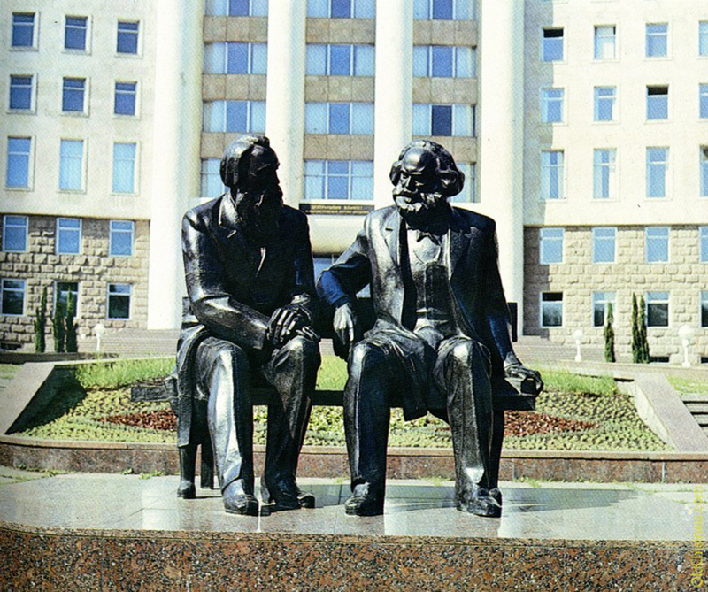 Monument_10.jpg