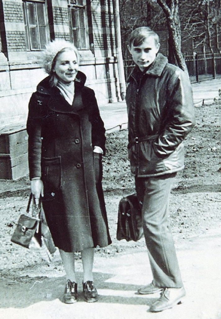 Учительница и Путин.jpg