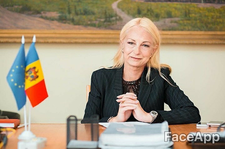 FaceApp_1563188420671.jpg