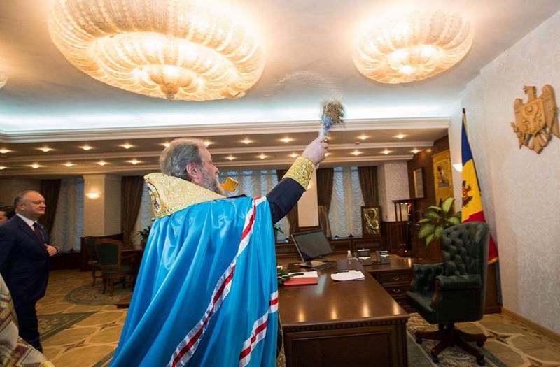 додон.jpg