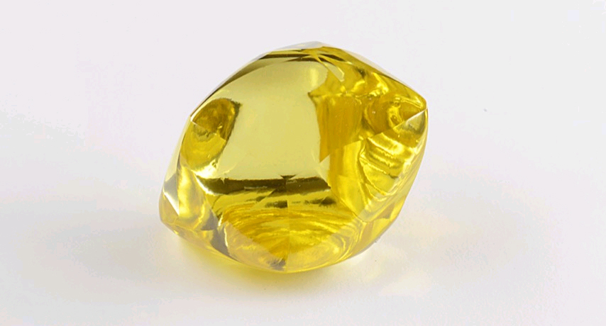 Алмаз насыщенного желтого цвета массой 34,17 карата