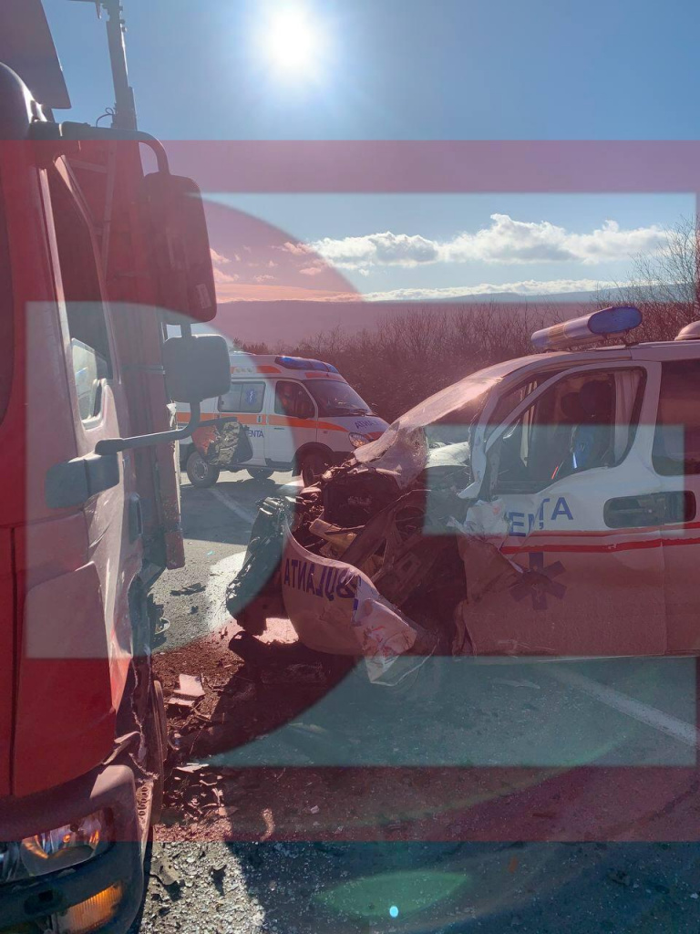 skoraia.jpg