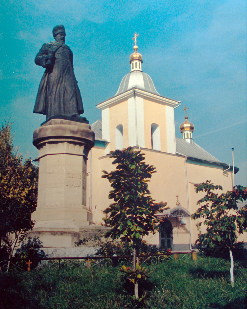 памятник.jpg